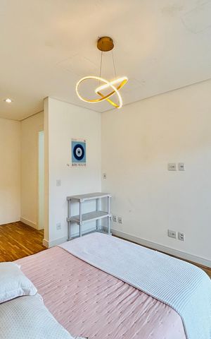 Casa de condomínio para alugar com 320m², 4 quartos e 4 vagas Casa de condomínio para alugar com 320m², 4 quartos e 4 vagasSuíte 3