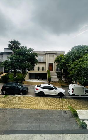 Casa de condomínio para alugar com 320m², 4 quartos e 4 vagas