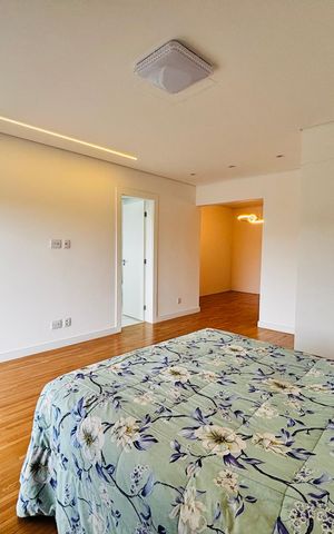 Casa de condomínio para alugar com 320m², 4 quartos e 4 vagas