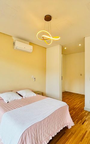 Casa de condomínio para alugar com 320m², 4 quartos e 4 vagas Casa de condomínio para alugar com 320m², 4 quartos e 4 vagasSuíte 3