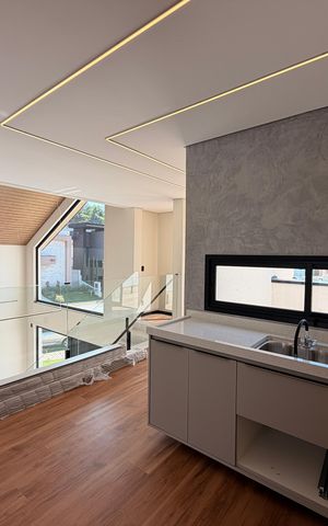 Casa de condomínio para alugar com 200m², 4 quartos e 3 vagasMezanino