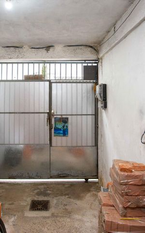 Casa à venda com 100m², 3 quartos e 2 vagasGaragem