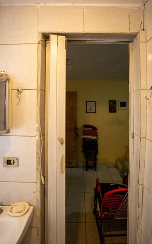 Casa à venda com 100m², 3 quartos e 2 vagasBanheiro 2
