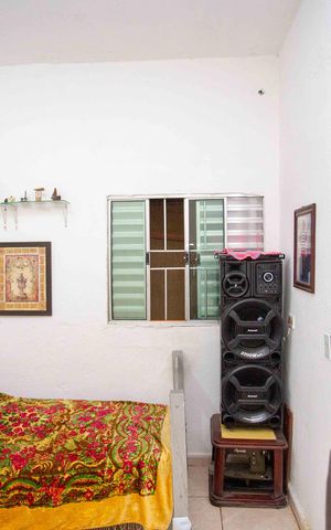 Casa à venda com 100m², 3 quartos e 2 vagasQuarto 1