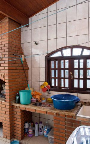 Casa à venda com 176m², 3 quartos e 2 vagasÁrea de Serviço