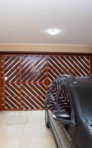 Casa à venda com 176m², 3 quartos e 2 vagasGaragem