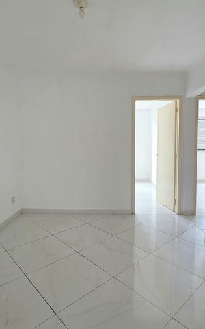 Apartamento à venda com 83m², 2 quartos e sem vaga Apartamento à venda com 83m², 2 quartos e sem vagaSala