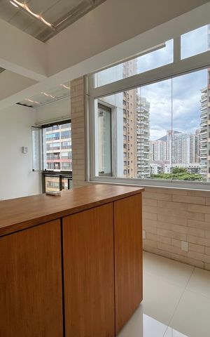Apartamento para alugar com 105m², 1 quarto e 2 vagas Apartamento para alugar com 105m², 1 quarto e 2 vagasVaranda