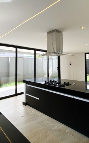 Casa para alugar com 180m², 3 quartos e 2 vagas Casa para alugar com 180m², 3 quartos e 2 vagasCozinha