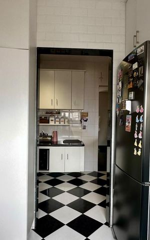 Apartamento à venda com 132m², 3 quartos e 2 vagas Apartamento à venda com 132m², 3 quartos e 2 vagasÁrea de Serviço