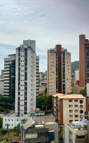Apartamento à venda com 132m², 3 quartos e 2 vagas Apartamento à venda com 132m², 3 quartos e 2 vagasVista