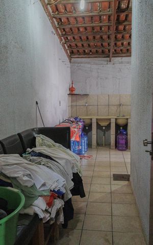Casa à venda com 432m², 2 quartos e 6 vagas
