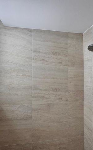 Apartamento para alugar com 182m², 3 quartos e 3 vagasSuíte 3 - Banheiro