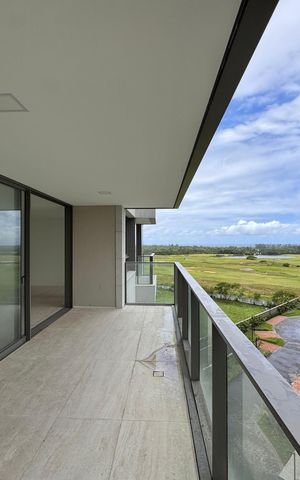 Apartamento para alugar com 182m², 3 quartos e 3 vagasVaranda