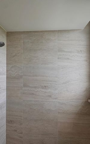 Apartamento para alugar com 182m², 3 quartos e 3 vagasSuíte 2 - Banheiro