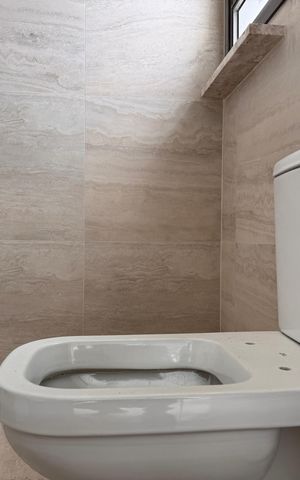 Apartamento para alugar com 182m², 3 quartos e 3 vagasSuíte 2 - Banheiro