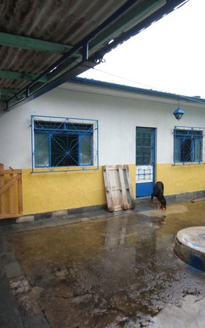 Casa à venda com 365m², 2 quartos e 6 vagasQuintal
