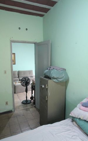Casa à venda com 365m², 2 quartos e 6 vagasQuarto 2