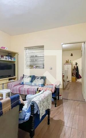 Casa à venda com 303m², 5 quartos e 5 vagas Casa à venda com 303m², 5 quartos e 5 vagasSala