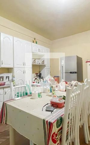 Casa à venda com 303m², 5 quartos e 5 vagas Casa à venda com 303m², 5 quartos e 5 vagasCozinha