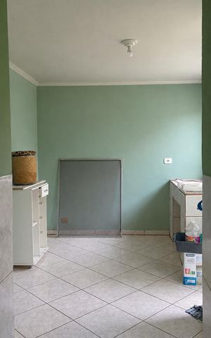 Casa à venda com 303m², 5 quartos e 5 vagas Casa à venda com 303m², 5 quartos e 5 vagasSala