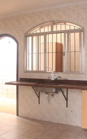 Casa à venda com 122m², 3 quartos e 2 vagasCozinha