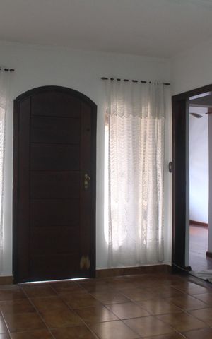 Casa à venda com 122m², 3 quartos e 2 vagasSala