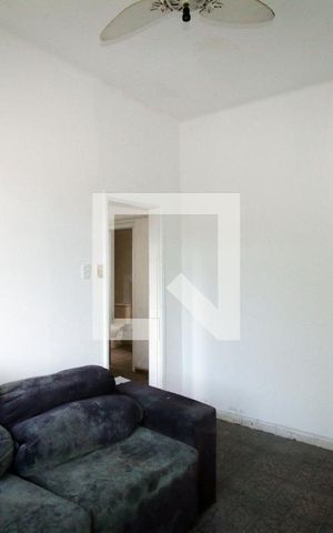 Apartamento à venda com 64m², 2 quartos e sem vaga