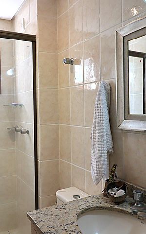 Apartamento à venda com 74m², 2 quartos e 1 vagaBanheiro Social