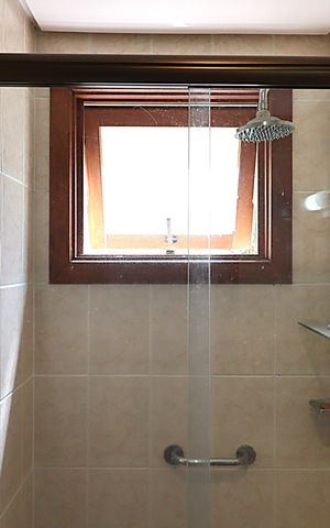 Apartamento à venda com 74m², 2 quartos e 1 vagaBanheiro Social