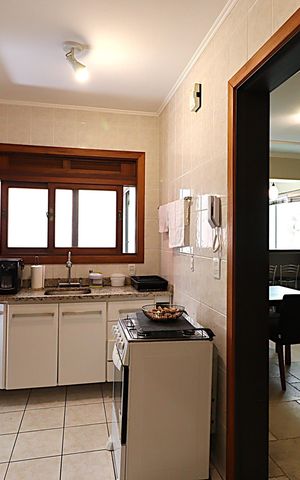 Apartamento à venda com 74m², 2 quartos e 1 vagaCozinha