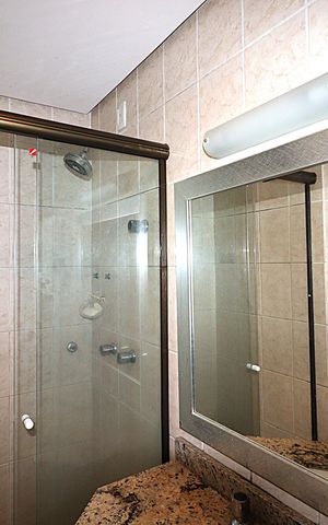 Apartamento à venda com 74m², 2 quartos e 1 vagaBanheiro da Suíte
