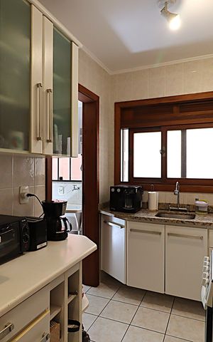 Apartamento à venda com 74m², 2 quartos e 1 vagaCozinha