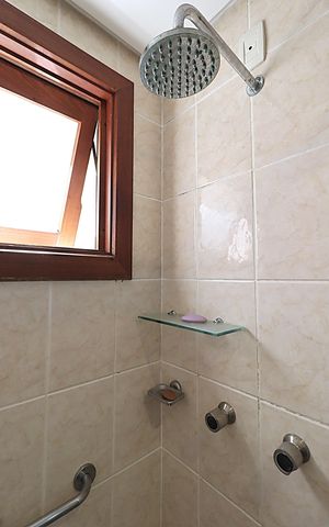 Apartamento à venda com 74m², 2 quartos e 1 vagaBanheiro Social