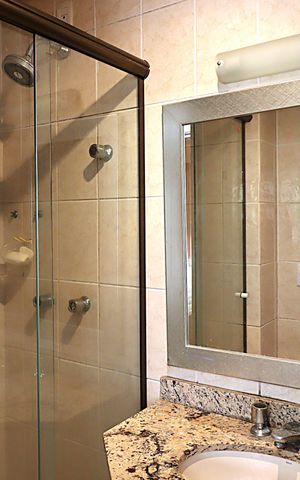 Apartamento à venda com 74m², 2 quartos e 1 vagaBanheiro da Suíte