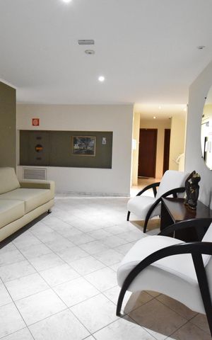 Apartamento à venda com 67m², 2 quartos e 1 vagaHall de entrada
