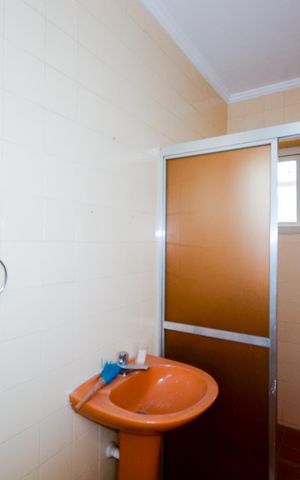 Casa para alugar com 350m², 3 quartos e 4 vagasBanheiro da Edícula 