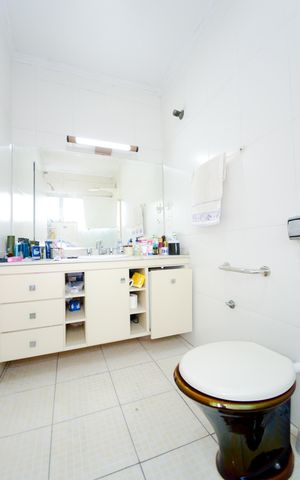 Casa para alugar com 350m², 3 quartos e 4 vagasBanheiro da Suíte