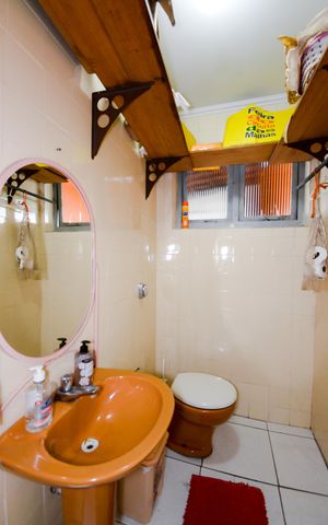 Casa para alugar com 350m², 3 quartos e 4 vagasBanheiro da Edícula 