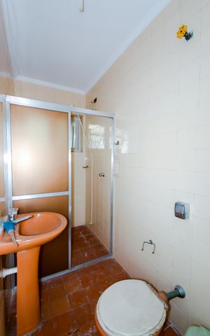 Casa para alugar com 350m², 3 quartos e 4 vagasBanheiro da Edícula 