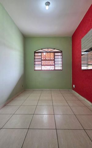 Casa para alugar com 250m², 5 quartos e 3 vagas Casa para alugar com 250m², 5 quartos e 3 vagasSala 2