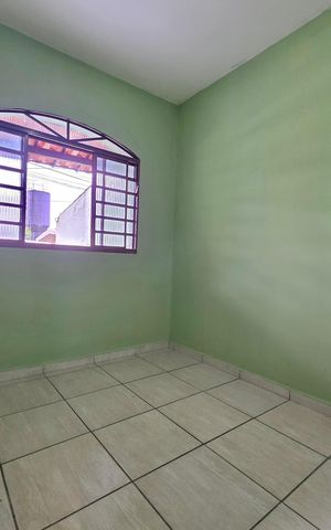 Casa para alugar com 250m², 5 quartos e 3 vagas Casa para alugar com 250m², 5 quartos e 3 vagasQuarto 1