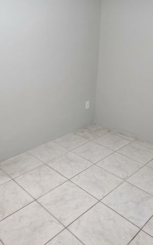 Casa à venda com 130m², 3 quartos e 2 vagas Casa à venda com 130m², 3 quartos e 2 vagasSala