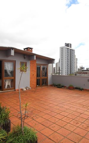 Apartamento à venda com 260m², 3 quartos e 2 vagasQuintal