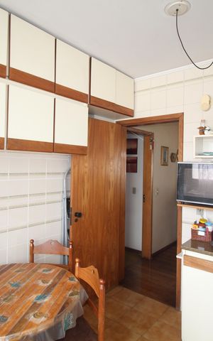 Apartamento à venda com 260m², 3 quartos e 2 vagasCozinha