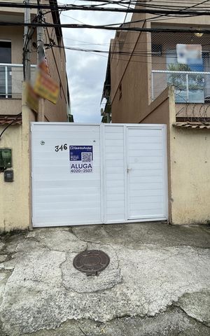 Casa para alugar com 62m², 2 quartos e sem vagaFachada + placa