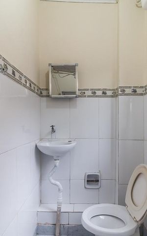 Casa para alugar com 645m², 4 quartos e 1 vaga Casa para alugar com 645m², 4 quartos e 1 vagaBanheiro 2