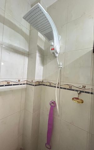 Casa de condomínio à venda com 215m², 3 quartos e 3 vagasBanheiro do Quarto 2 - Suíte
