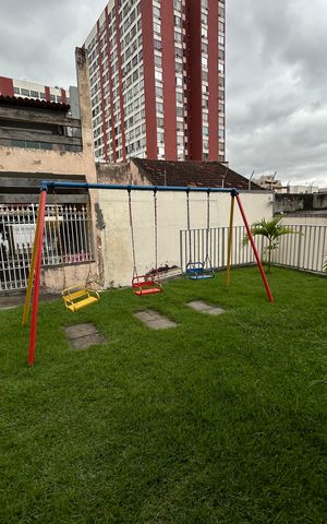 Casa de condomínio à venda com 215m², 3 quartos e 3 vagasÁrea comum - Playground