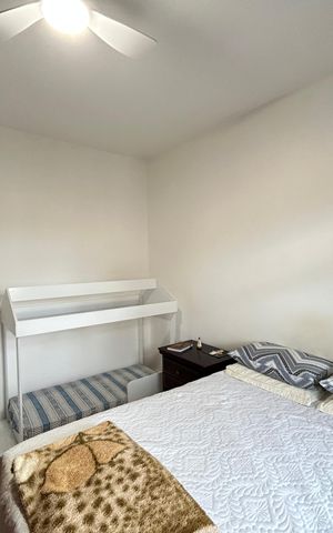 Casa de condomínio à venda com 215m², 3 quartos e 3 vagasQuarto 1